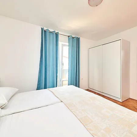 Apartamento In Porec/istrien 9870 *