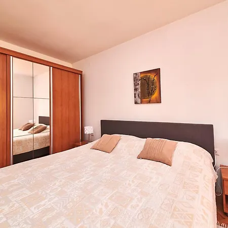 Apartamento In Porec/istrien 9870 Poreč